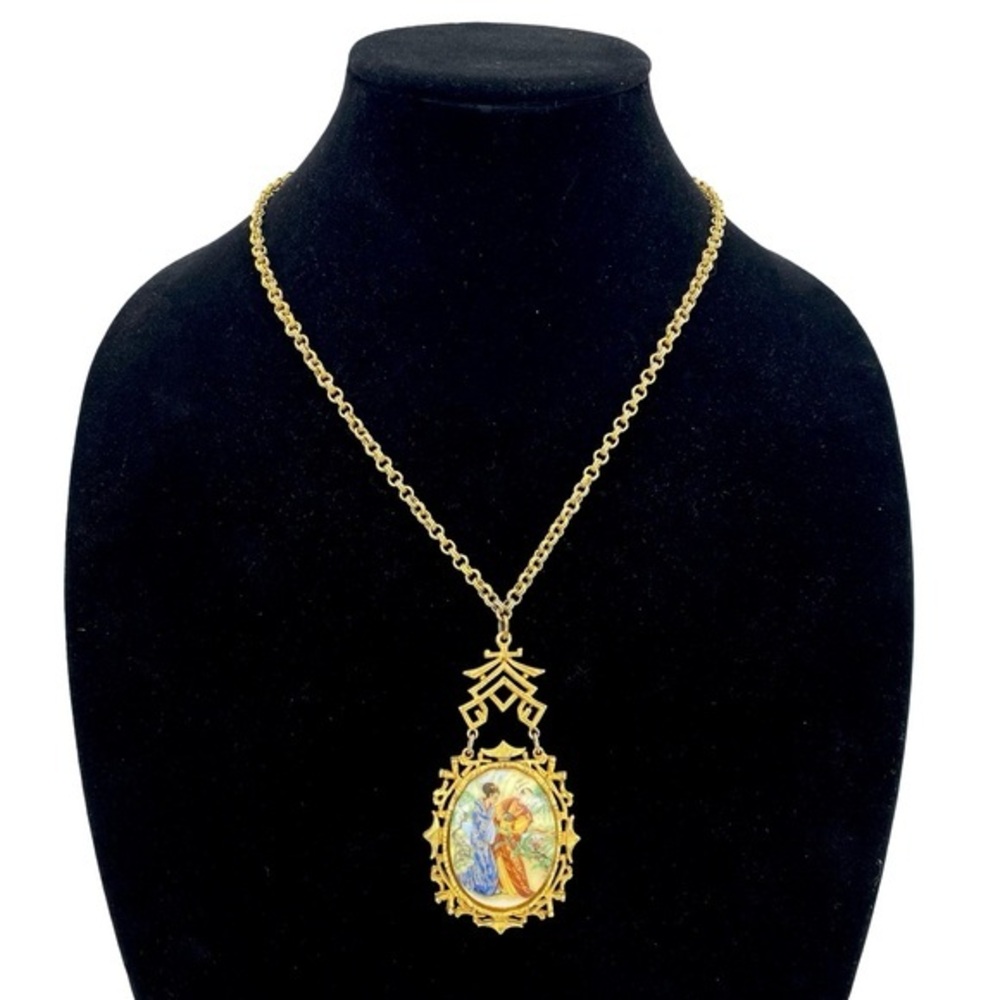 Vintage 1970s Arthur Pepper ART Asian Couple Glass Pendant Chain Necklace